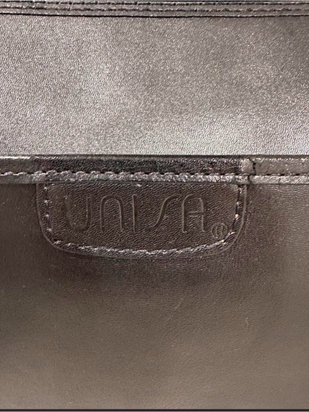 Unisa Black Ribbed Leather Crossbody Shoulder Bag - Picture 6 of 8